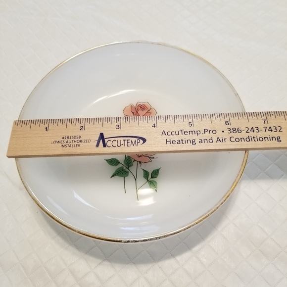 Anchor Hocking fire king anniversary rose 6 1/2 bowl - Picture 2 of 4